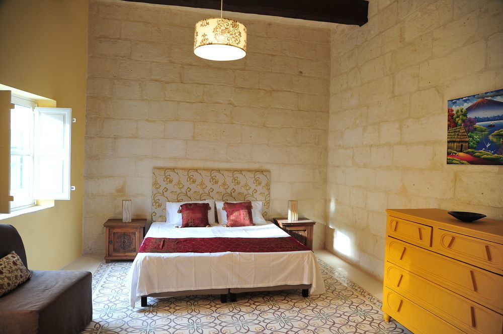 The Stonehouse Bed & Breakfast Saint Julian's Eksteriør bilde