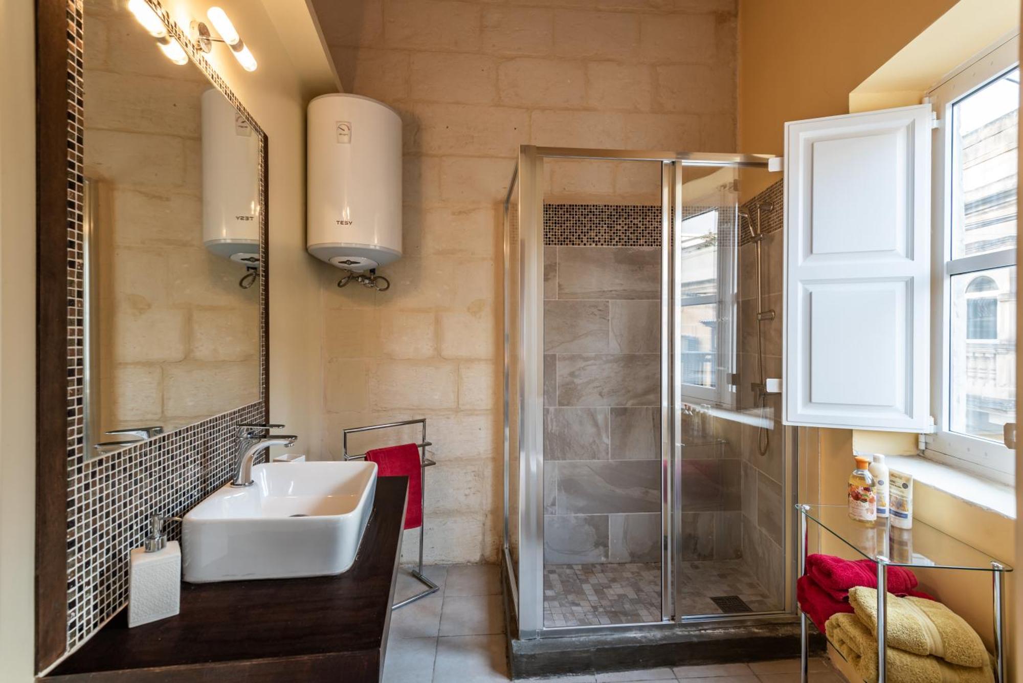 The Stonehouse Bed & Breakfast Saint Julian's Eksteriør bilde
